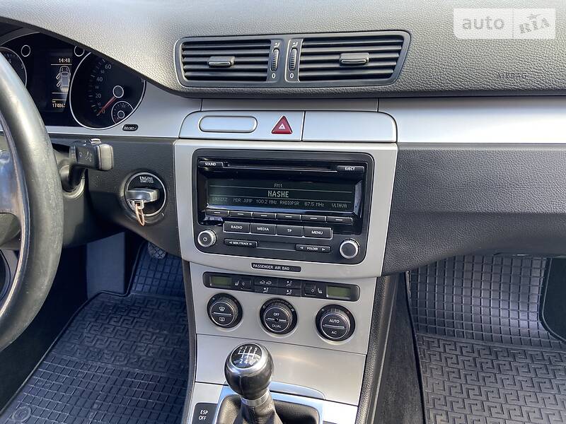 Седан Volkswagen Passat 2009 в Полтаві