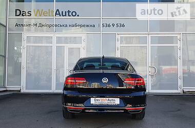 Седан Volkswagen Passat 2018 в 