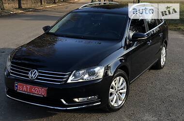 Універсал Volkswagen Passat 2012 в 