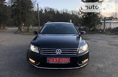 Універсал Volkswagen Passat 2012 в 
