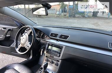 Універсал Volkswagen Passat 2012 в 