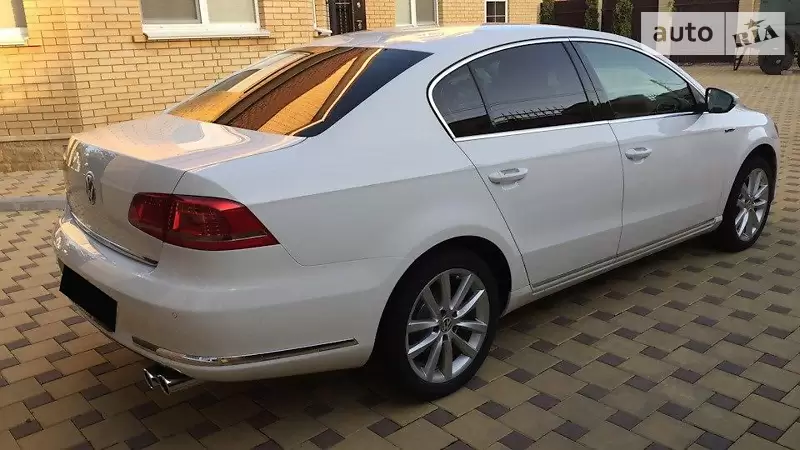 Седан Volkswagen Passat 2013 в 
