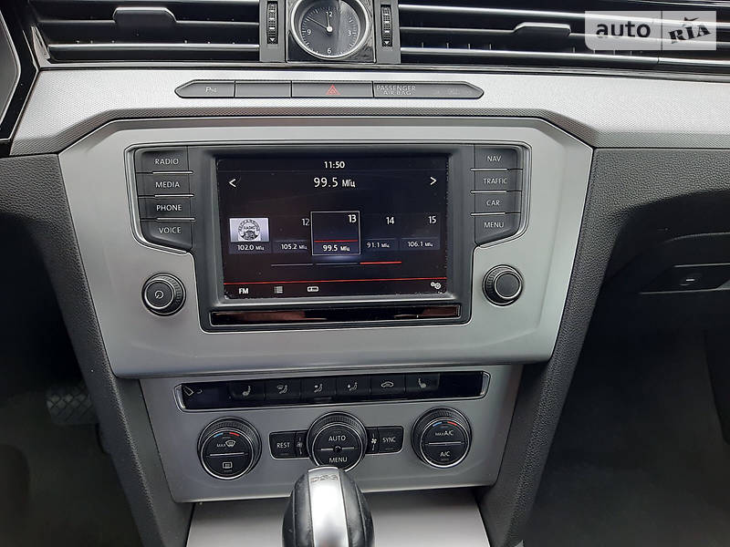 Універсал Volkswagen Passat 2015 в Бердичеві