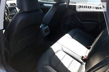Седан Volkswagen Passat 2013 в 