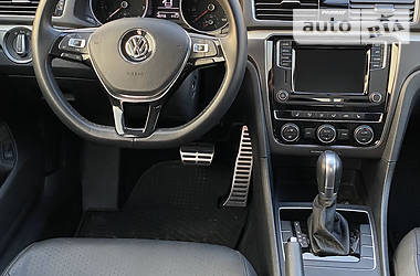 Седан Volkswagen Passat 2018 в 