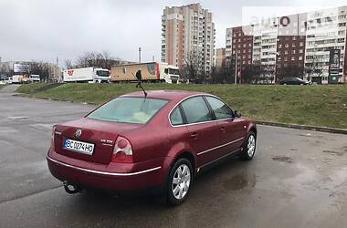 Седан Volkswagen Passat 2002 в Львові