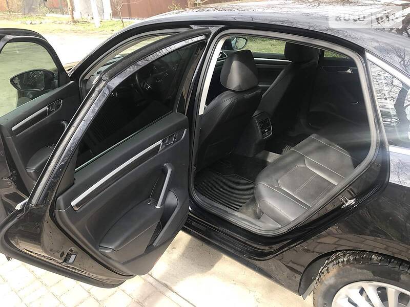Седан Volkswagen Passat 2016 в Запоріжжі