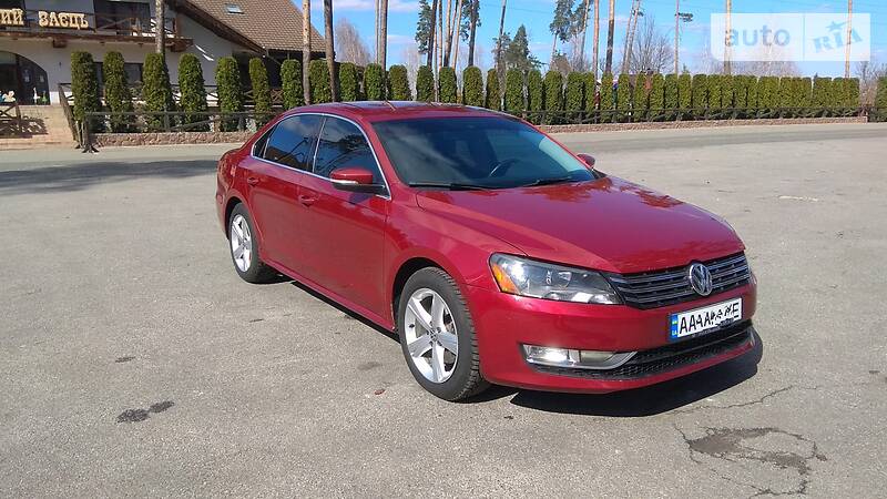 Седан Volkswagen Passat 2015 в Вишгороді