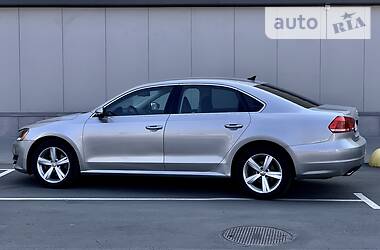 Седан Volkswagen Passat 2012 в 