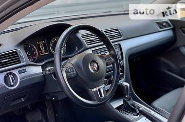Седан Volkswagen Passat 2012 в 
