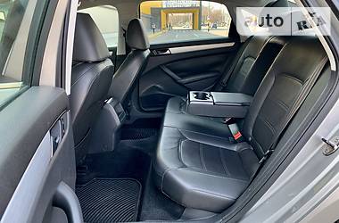 Седан Volkswagen Passat 2012 в 