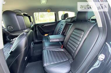 Універсал Volkswagen Passat 2011 в 
