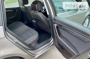 Універсал Volkswagen Passat 2012 в 