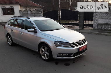 Універсал Volkswagen Passat 2011 в 