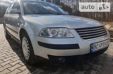 Універсал Volkswagen Passat 2000 в 