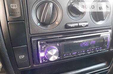 Універсал Volkswagen Passat 2000 в 