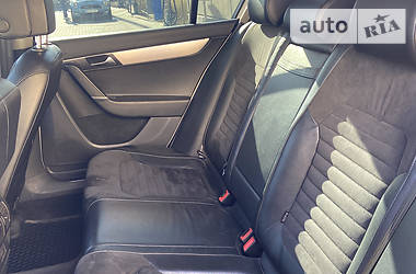 Седан Volkswagen Passat 2011 в 