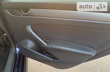 Седан Volkswagen Passat 2013 в 
