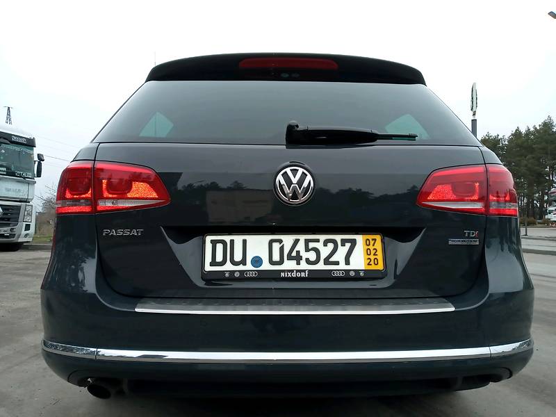 Універсал Volkswagen Passat 2012 в Бродах