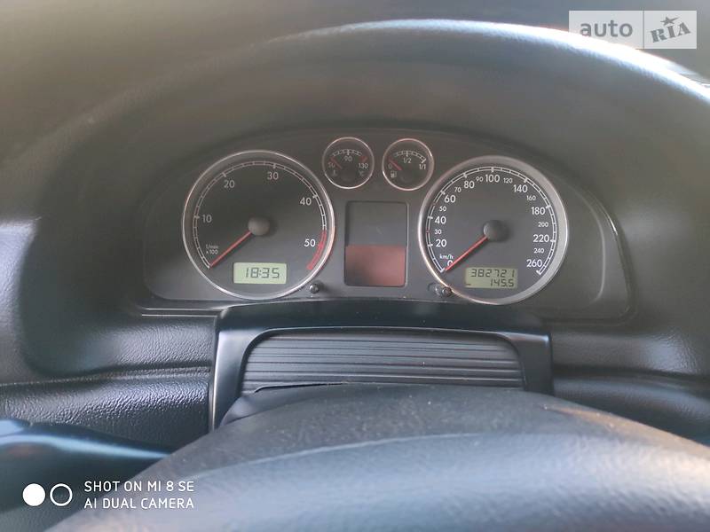Універсал Volkswagen Passat 2002 в Долині