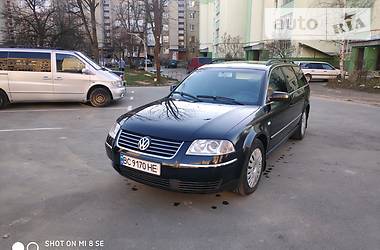 Універсал Volkswagen Passat 2002 в 