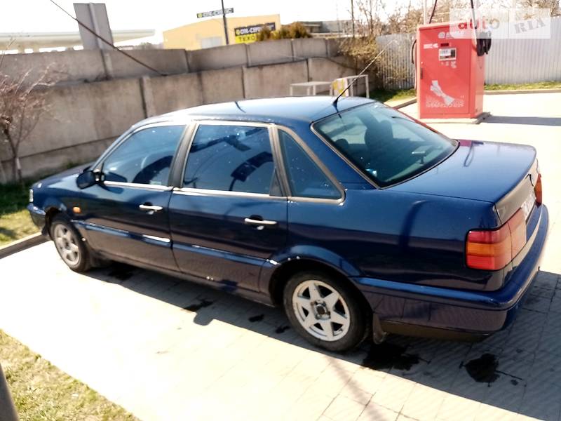 Седан Volkswagen Passat 1996 в Стрию