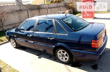 Седан Volkswagen Passat 1996 в 