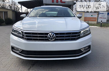 Седан Volkswagen Passat 2016 в 
