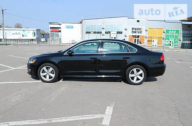 Седан Volkswagen Passat 2012 в 