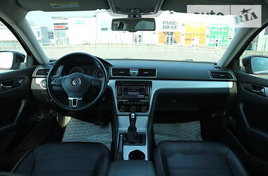 Седан Volkswagen Passat 2012 в 