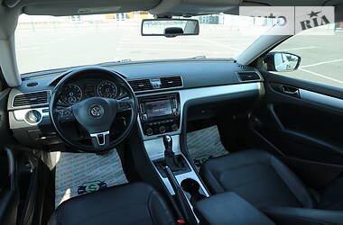 Седан Volkswagen Passat 2012 в 