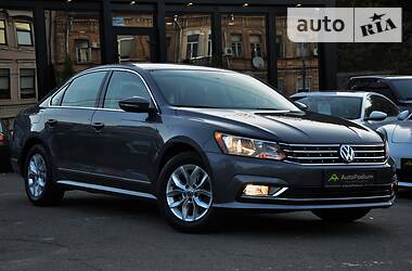 Седан Volkswagen Passat 2016 в 