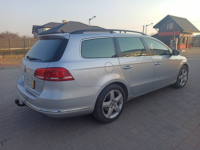 Універсал Volkswagen Passat 2013 в Самборі