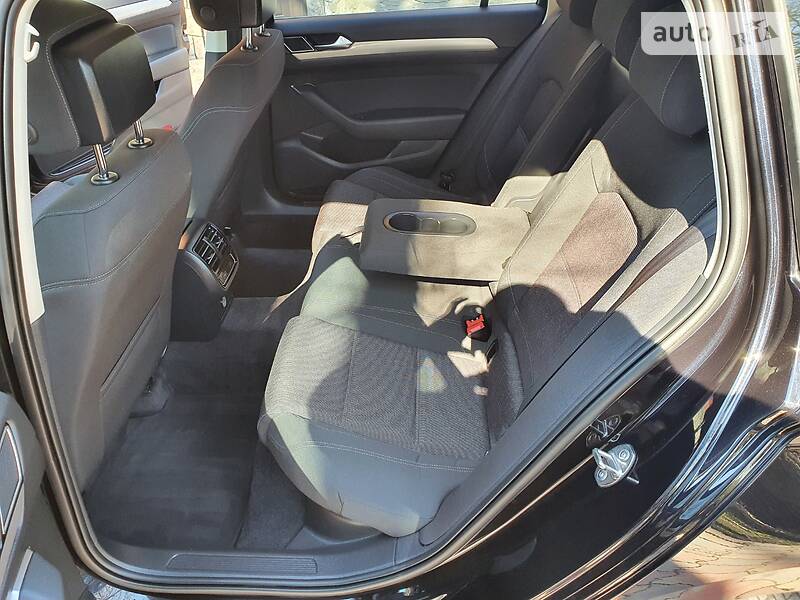 Універсал Volkswagen Passat 2015 в Вінниці