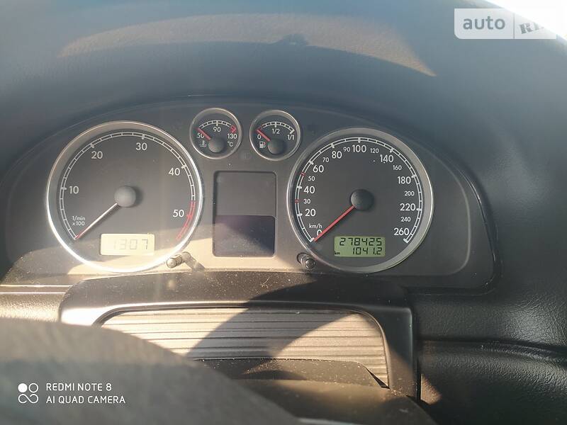 Універсал Volkswagen Passat 2002 в Березному