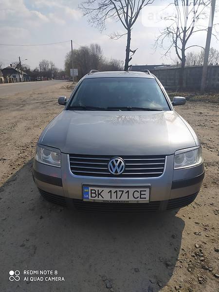 Універсал Volkswagen Passat 2002 в Березному