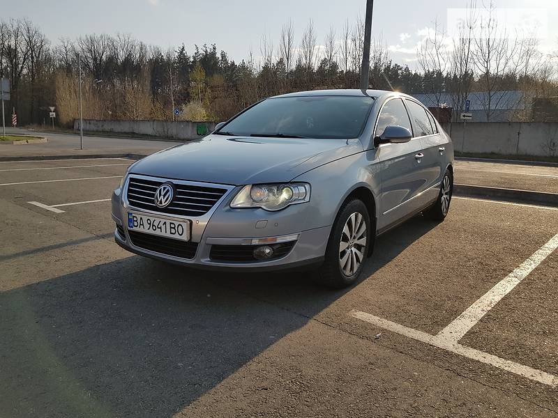 Седан Volkswagen Passat 2010 в Києві