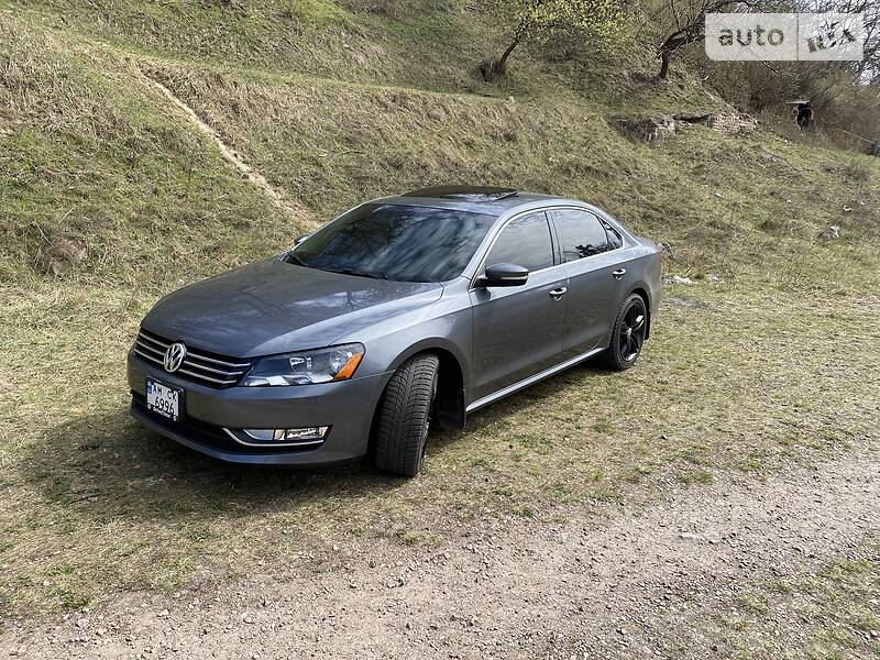 Седан Volkswagen Passat 2014 в Житомирі