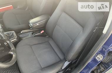 Універсал Volkswagen Passat 2000 в 