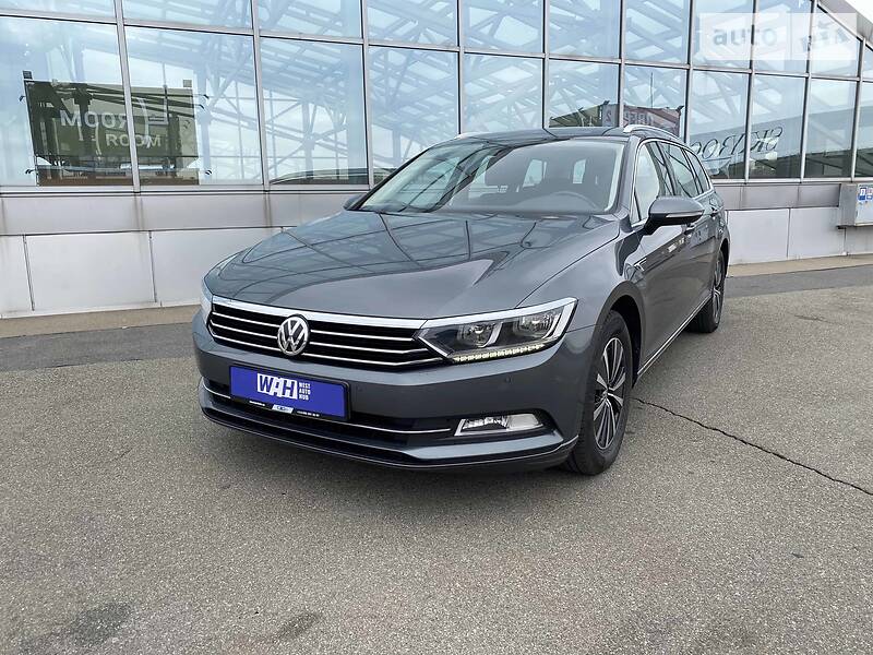Універсал Volkswagen Passat 2016 в Києві
