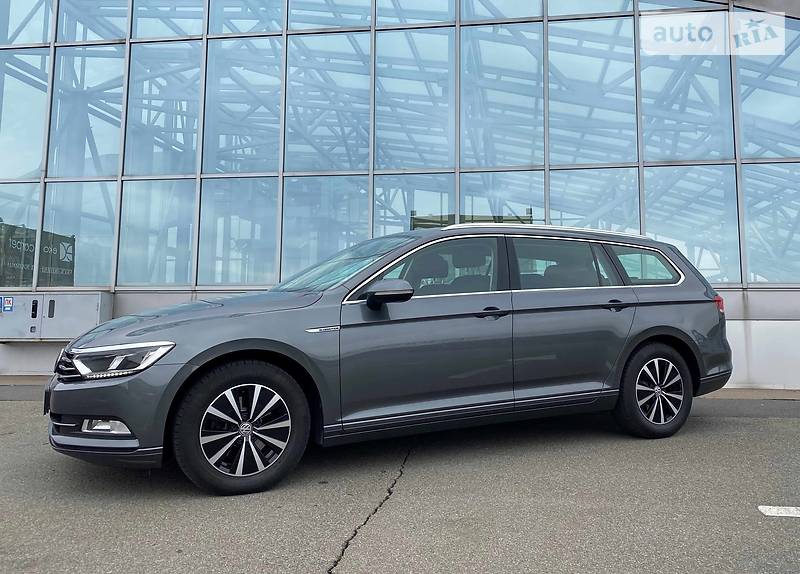 Універсал Volkswagen Passat 2016 в Києві