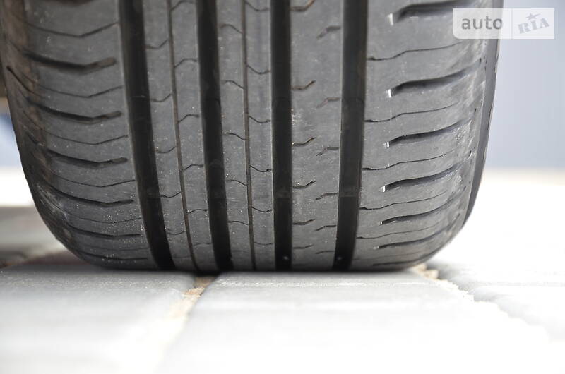 Універсал Volkswagen Passat 2015 в Луцьку