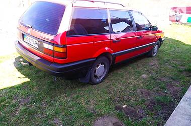 Універсал Volkswagen Passat 1991 в 