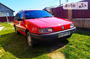 Універсал Volkswagen Passat 1991 в 