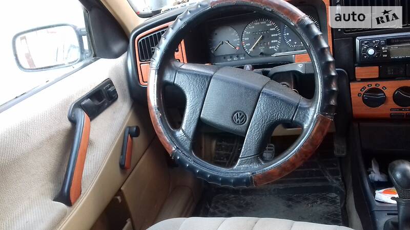 Седан Volkswagen Passat 1989 в Тернополі