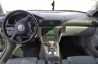 Універсал Volkswagen Passat 2005 в 
