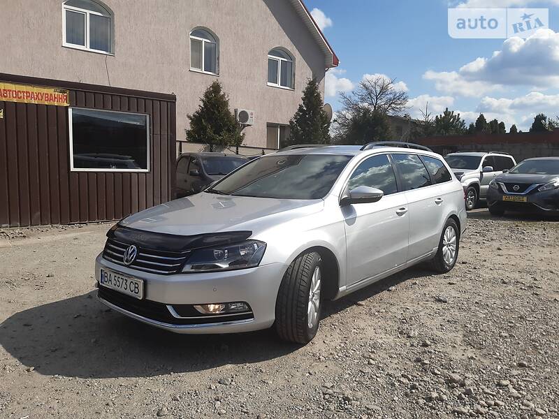 Універсал Volkswagen Passat 2014 в Кропивницькому