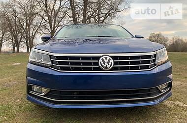 Седан Volkswagen Passat 2016 в 