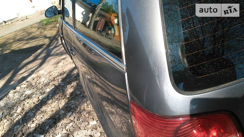 Універсал Volkswagen Passat 2005 в Покрові