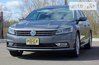 Седан Volkswagen Passat 2016 в 